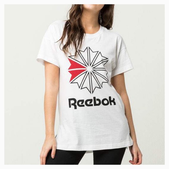 Reebok Tops - REEBOK CLASSIC Starcrest Womens Tee